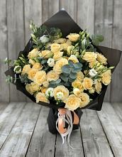 Букет цветов из:  Розы и Лизиантусы #REPLACE_PRED# Покровке