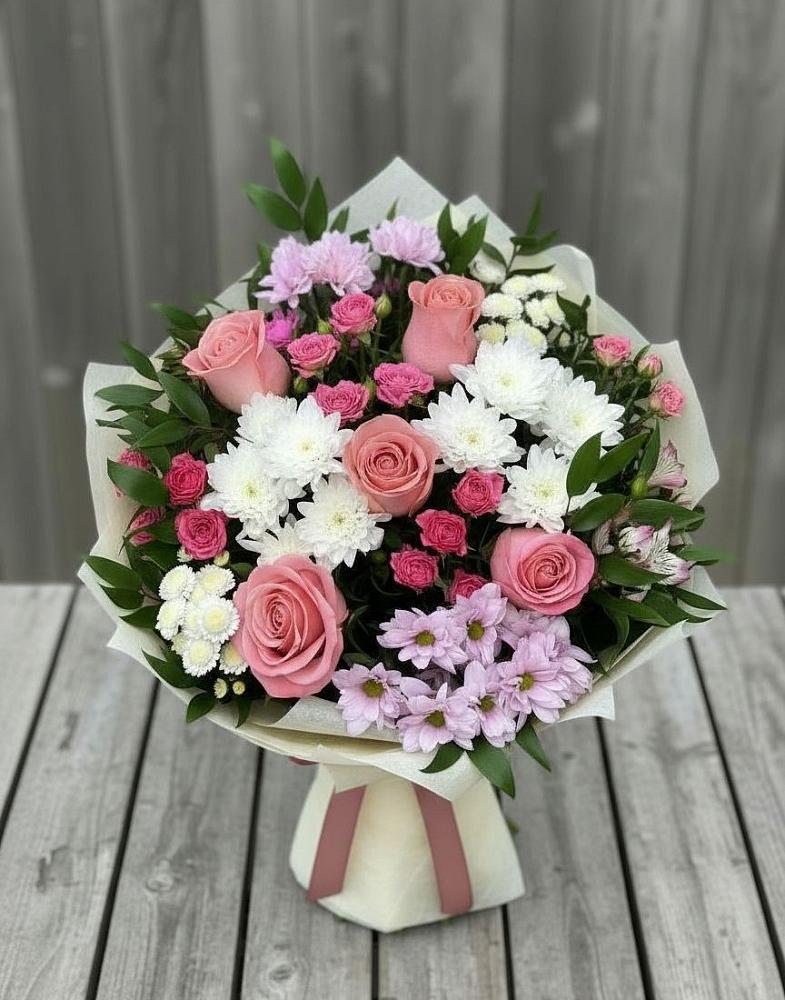 Букет цветов из: Альстромерии, Гвоздики, Розы и Хризантемы в Покровке