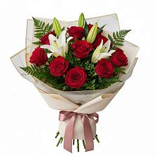 Букет цветов из:  Лилии и Розы в Покровке