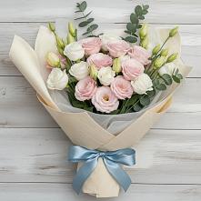 Букет цветов из:  Лизиантусы в Покровке