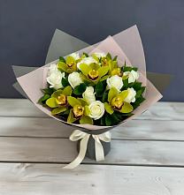 Букет цветов из:  Орхидеи и Розы в Покровке