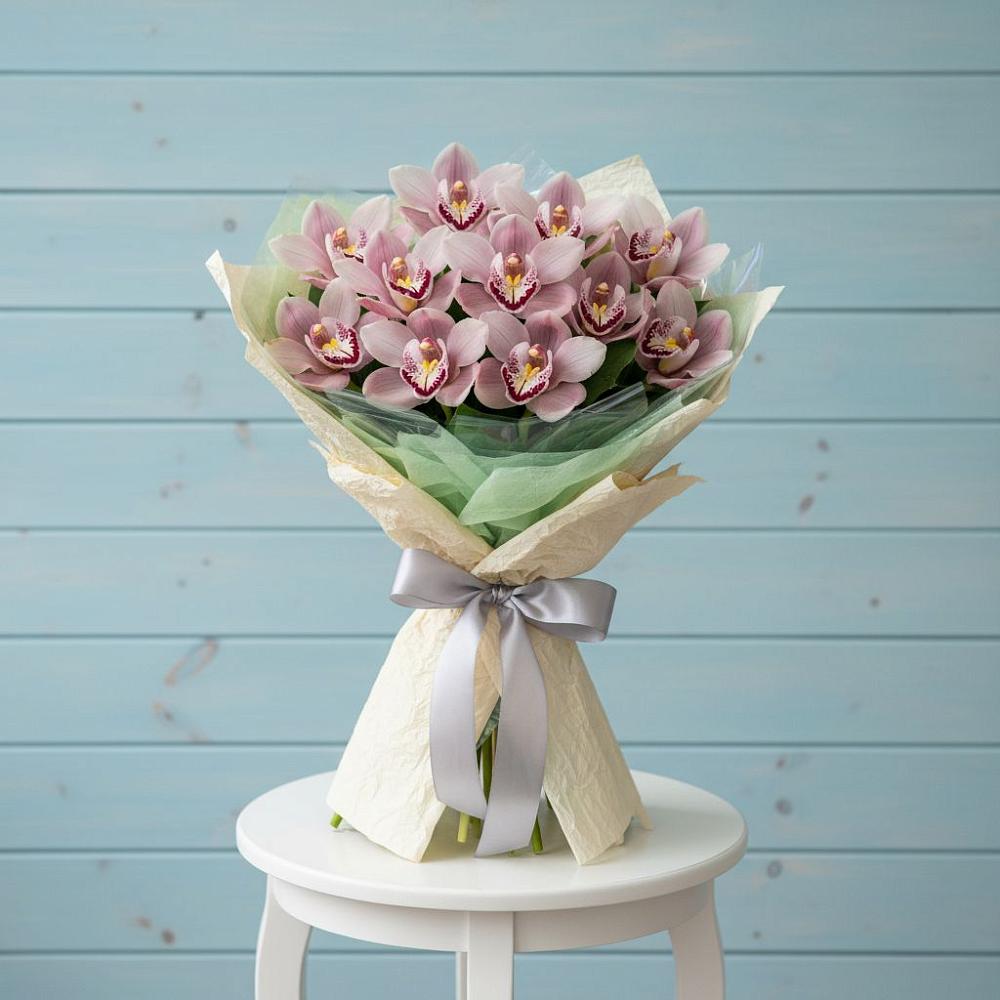 Букет цветов из: Орхидеи и Розы в Покровке