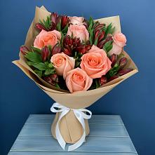 Букет цветов из:  Розы и Альстромерии в Покровке