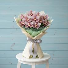 Букет цветов из:  Орхидеи и Розы в Покровке