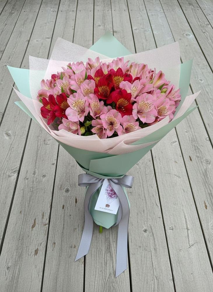 Букет цветов из: Альстромерии в Покровке