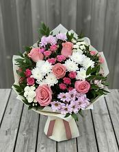 Букет цветов из:  Альстромерии, Гвоздики, Розы и Хризантемы в Покровке
