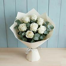 Букет Белые розы в Эвкалипте в Покровке