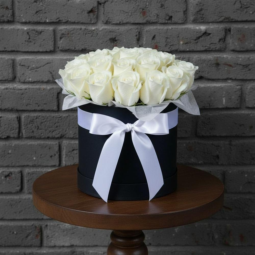 Цветочная композиция из Розы в шляпной коробке в Покровке